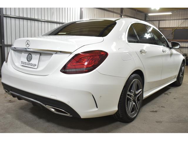 Ｃクラス Ｃ２００　ローレウスエディション　レザーエクスクルーシブ　スポーツ＋Ｐ　レーダーＰ　特別仕様　ＭＥコネ　９速　ヒータークーラー赤革　ＡＣＣ　ＡＭＧエアロ１８ＡＷ　液晶メーター　Ｆゲート　ブルメＳ　ＨＵＤ地デジ３６０カメ　２年保証（4枚目）