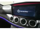 Ｅ２００　アバンギャルド　スポーツ　レーダーＰ　ＭＥコネ　９速　ヒーター半革　ディストロ　Ｌチェンジ　ＡＭＧエアロ１９ＡＷ　キーＧｏ　ブラインドＳ　地デジ３６０カメ　マルチカラーアンビエント　２年保証（9枚目）