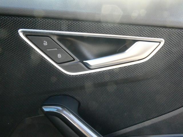 Ｑ２ ３５ＴＦＳＩ　Ｓライン　ブラックスタイリングＰＫＧ　Ｓ　ｌｉｎｅ　ｐｌｕｓ　ＰＫＧ　コンビニエンス＆アシスタンスＰＫＧ　ナビゲーションＰＫＧ　プライバシーガラス（29枚目）