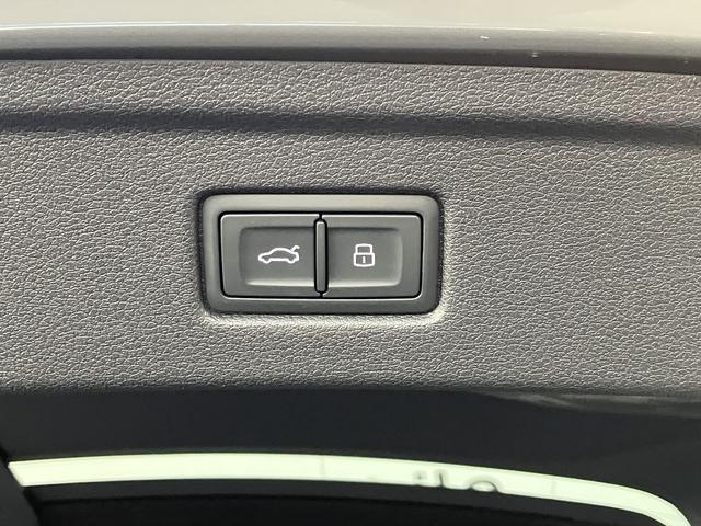 Ａ５スポーツバック ４０ＴＤＩクワトロ　Ｓライン　電動シート　シートヒーター　ＬＥＤヘッドライト　ワンオーナー　禁煙車　Ｂｌｕｅｔｏｏｔｈ　アダクティブクルーズコントロール　バックカメラ　レーンキープ　ＥＴＣ２．０　４ＷＤ　パークアシスト　キーレス（14枚目）