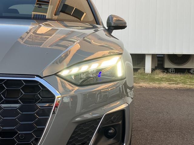 Ａ５スポーツバック ４０ＴＤＩクワトロ　Ｓライン　電動シート　シートヒーター　ＬＥＤヘッドライト　ワンオーナー　禁煙車　Ｂｌｕｅｔｏｏｔｈ　アダクティブクルーズコントロール　バックカメラ　レーンキープ　ＥＴＣ２．０　４ＷＤ　パークアシスト　キーレス（15枚目）