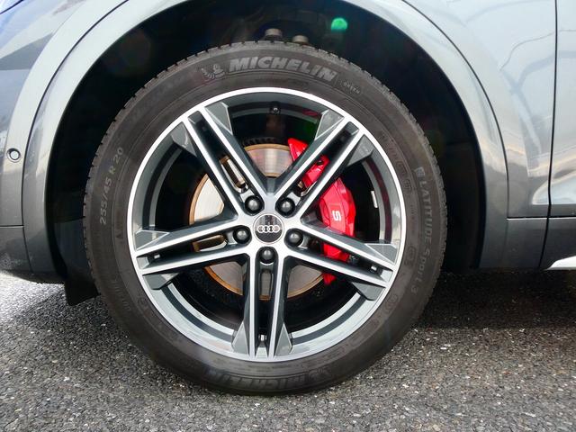 ＳＱ５スポーツバック ベースグレード　アダプティブＳスポーツエアサスペンション　レザーパッケージ　カラードブレーキキャリパーレッド　プライバシーガラス　ＴＶチューナー（62枚目）