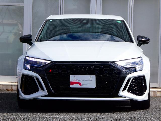 ＲＳ３ ベースグレード（2枚目）