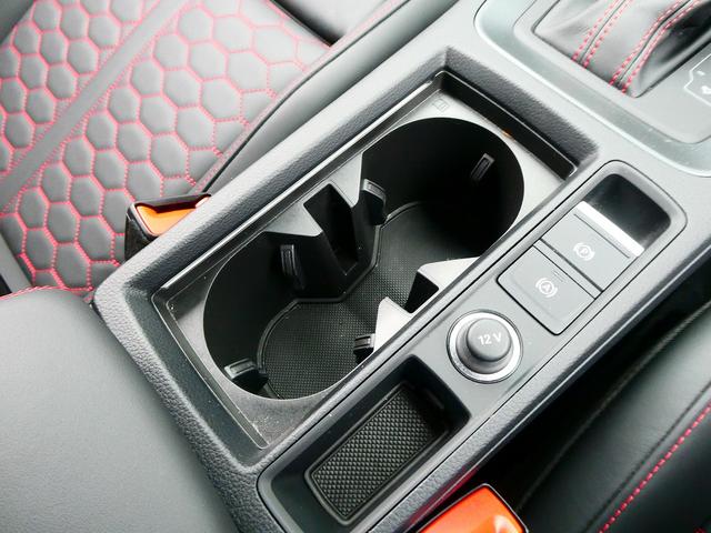 ＲＳ Ｑ３ スポーツバック ベースグレード　ＳＯＮＯＳサウンドシステム・ブラックスタイリングパッケージ・ＲＳデザインパッケージエクステンデッドレッド／Ｓスポーツシート・ＲＳダンピングコントロールサスペンション（23枚目）
