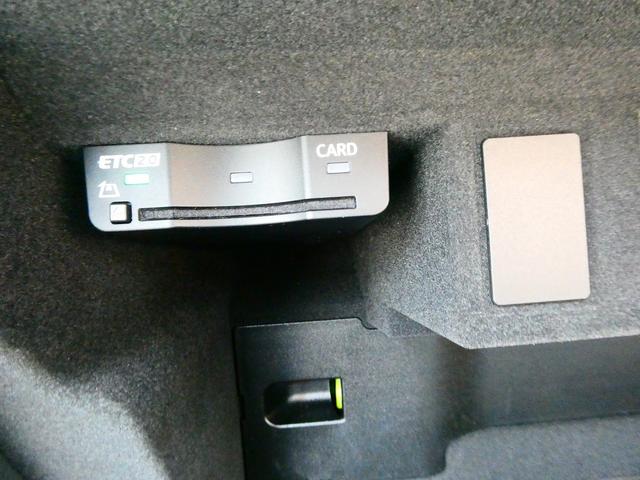 Ｑ３スポーツバック ３５ＴＦＳＩ　コンビニアシスタンスパッケージ　３本スポークステアリングパドルシフト付　スマートフォンインターフェイス　ＴＶチューナー（45枚目）