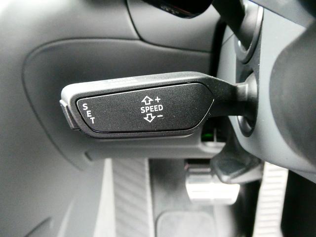 Ｒ８ Ｖ１０クーペ　５．２ＦＳＩクワトロ　ダイナミックステアリング　エンジンカバー・サイドブレードカーボン　レザートリム　レザー　ヘッドライニング　２０ＡＷ　Ｂ＆Ｏ　デコパネ　ステアリングマルチ　キャリパーレッド　拡張デコパネ（45枚目）