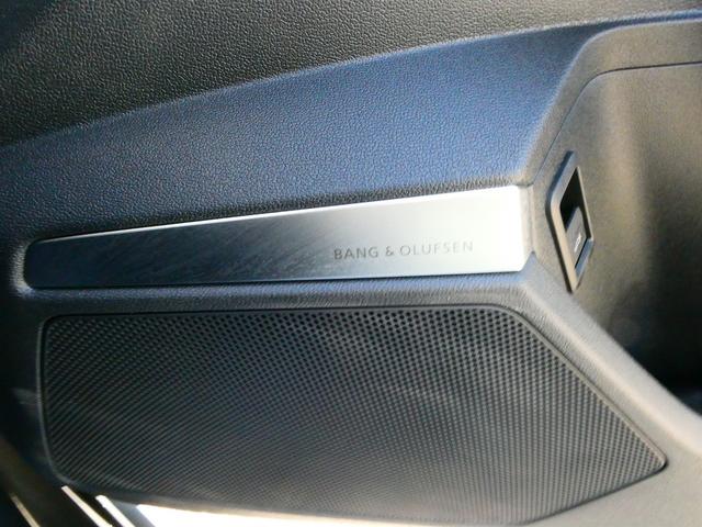 ＲＳ３スポーツバック ベースグレード　サンルーフ　Ｂ＆Ｏ　ＲＳデザイン　ブラックスタイリング　ダンピングサス　スポーツエキ　アクセントサーフェス　１９ＡＷ　ミラーカーボン　マトリクス　キャリパー赤　サラウンドカメラ　レザー　Ｐガラス（30枚目）