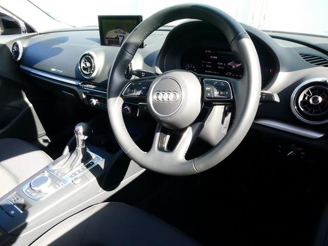 Ａ３ スポーツバック３０ＴＦＳＩ　シグネチャーエディション　限定車シグネチャーエディション（11枚目）