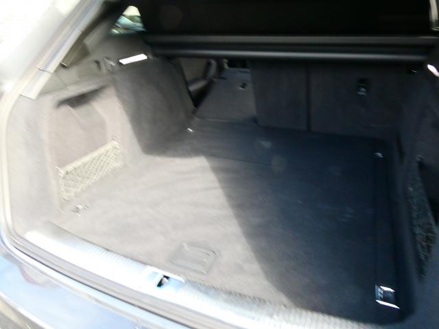 A4アバント 45TFSIクワトロ Sライン Slineプラス コンフォート シートヒーター プライバシーガラス(18枚目)