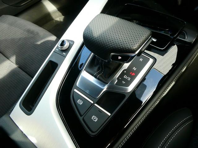 A4アバント 45TFSIクワトロ Sライン Slineプラス コンフォート シートヒーター プライバシーガラス(23枚目)