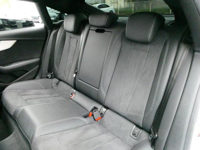 A5スポーツバック 45TFSIクワトロ Sライン サンルーフ B&O ブラックスタイリング レーザーライト コンフォートPKG プライバシーガラス TV(15枚目)