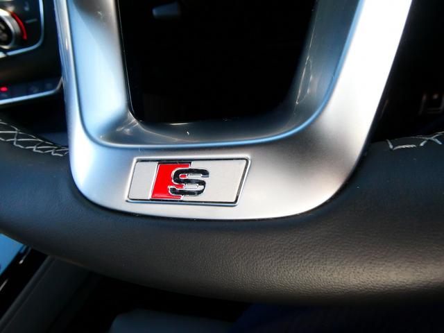 Q5スポーツバック ハイスタイル 限定車「high style(ハイスタイル)」 マトリクスOLEDリヤライト ファインナッパレザー 専用20インチアルミ ダンピングコントロールサスペンション(22枚目)
