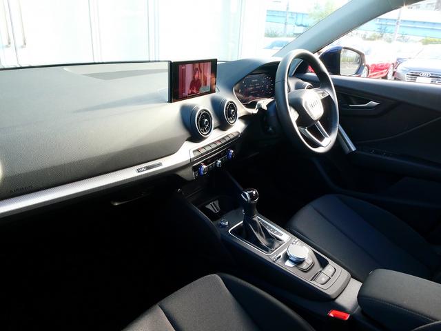 Ｑ２ ３５ＴＦＳＩアドバンスド　コンビニアシスタンス　テクノロジーＰＫＧ　ナビ（12枚目）