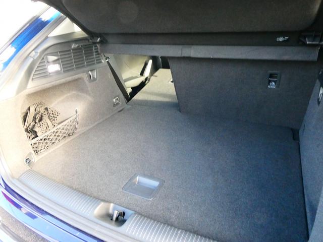 Ｑ２ ３５ＴＦＳＩアドバンスド　コンビニアシスタンス　テクノロジーＰＫＧ　ナビ（18枚目）