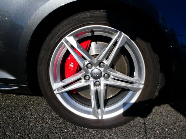 Ｓ４アバント ベースグレード　サンルーフ　Ｂ＆Ｏサウンドシステム　ヘッドアップディスプレイ　バーチャルコックピット　ブレーキキャリパーレッド　マトリクスＬＥＤヘッドライト　Ｓスポーツシート　セーフティパッケージ　プライバシーガラス（56枚目）