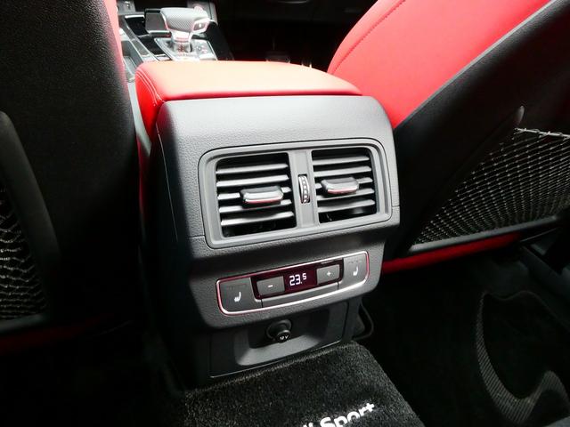 SQ5 ベースグレード サンルーフ キャリパーレッド ダイナミックステアリング レザー プライバシーガラス バックカメラ アダプティブクルーズコントロール(14枚目)