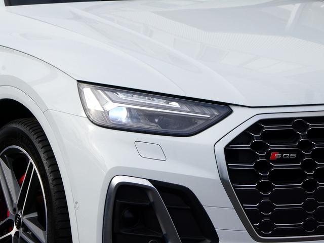 SQ5 ベースグレード サンルーフ キャリパーレッド ダイナミックステアリング レザー プライバシーガラス バックカメラ アダプティブクルーズコントロール(51枚目)