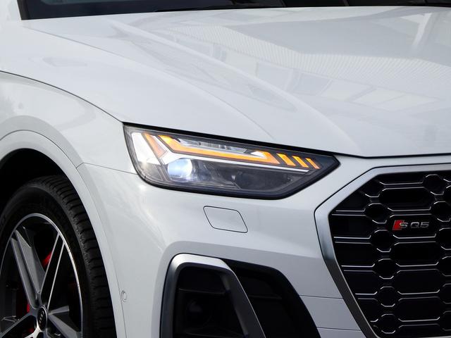 SQ5 ベースグレード サンルーフ キャリパーレッド ダイナミックステアリング レザー プライバシーガラス バックカメラ アダプティブクルーズコントロール(53枚目)