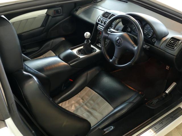 エスプリ Ｖ８　０４最終モデル　３．５Ｌツインターボ　ディーラー車　右ハンドル　ＡＰキャリパー　ファイナルセンターマフラー　ステンレスグリル　２オーナーカー　希少車両（18枚目）