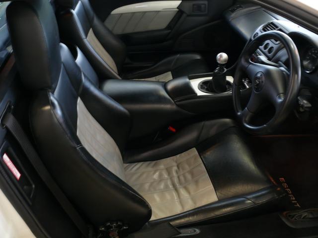 エスプリ Ｖ８　０４最終モデル　３．５Ｌツインターボ　ディーラー車　右ハンドル　ＡＰキャリパー　ファイナルセンターマフラー　ステンレスグリル　２オーナーカー　希少車両（19枚目）
