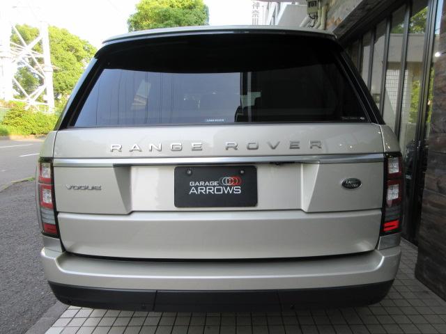 3.0 V6 スーパーチャージド ヴォーグ 本革シート 純正ナビ 電動オートステップ アダプティブクルーズコントロール メリディアンサウンド プレミアムメタリック 2オーナー車 正規ディーラー車 右ハンドル 記録簿付(3枚目)