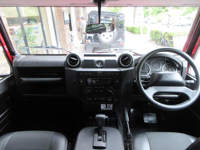 ディフェンダー 　９０ＳＷ　２．２Ｔｄｃｉ　ＸＳ　半革　新品Ｓａｗｔｏｏｔｈ１８ホイール　新品タイヤ　４人乗り　ＡＴ換装済　Ｎｏｘ／Ｐｍ適合　３ナンバー　ＥＸＰＥＤＩＴＩＯＮルーフラック＆リアラダー　ＬＥＤ　記録簿（15枚目）