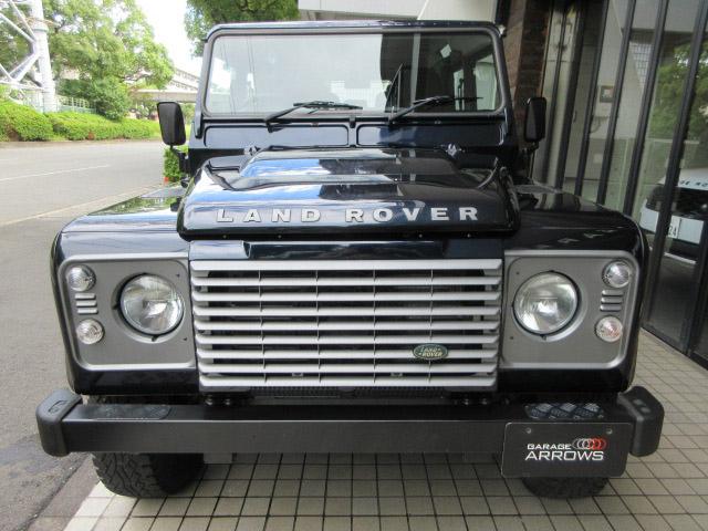 ディフェンダー １１０　ＳＷ　２．２Ｔｄｃｉ　ＸＳ　半革　純正Ｂｏｏｓｔホイール　後期最終２．２ＴｄｃｉＰＵＭＡモデル　ＡＴ換装済　Ｎｏｘ／Ｐｍ適合　３ナンバー　クリアレンズ　ＳＶＸサイドランナー　並行輸入車　右Ｈ　記録簿付（2枚目）