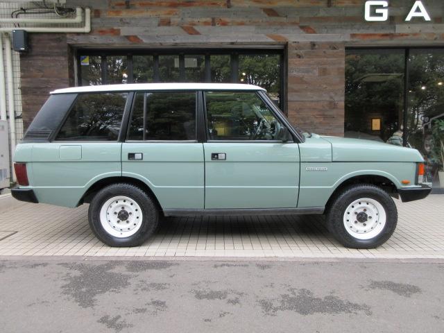 レンジローバー ベースグレード 本革 SR SWB 後期インテリア コイルサス換装 ブレーキマスターバック方式換装 ボディNewペイント ホワイトコントラストルーフ アルミ製アッパーゲート 天張新品生地張替済 正規D車 右H 記付(4枚目)