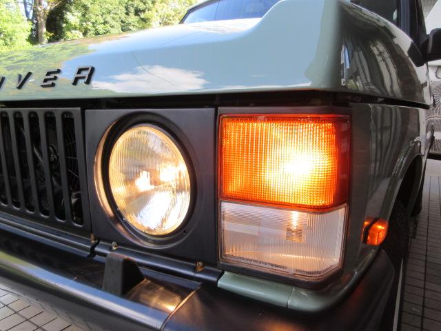 レンジローバー ベースグレード 本革 SR SWB 後期インテリア コイルサス換装 ブレーキマスターバック方式換装 ボディNewペイント ホワイトコントラストルーフ アルミ製アッパーゲート 天張新品生地張替済 正規D車 右H 記付(7枚目)