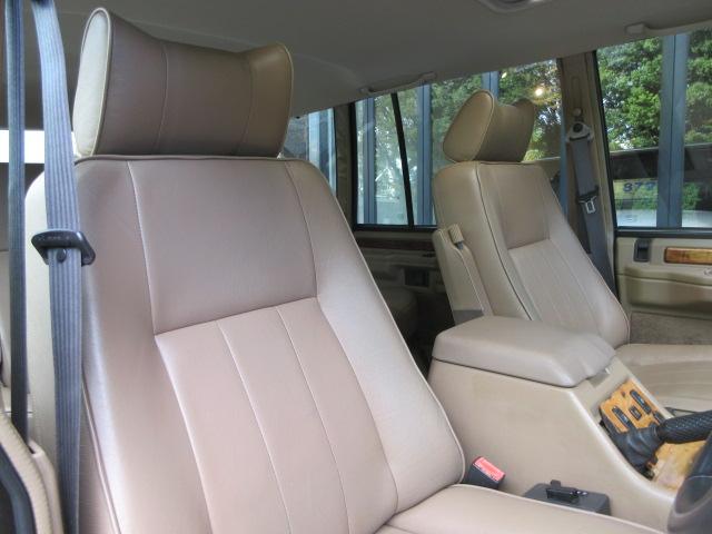 レンジローバー バンデンプラ　本革　ＳＲ　純正同色ＡＷ　ＬＷＢ　コイルサス換装済　後期インテリア　アイアンバンパー　サブタンク新品交換　天張新品生地張替済　Ｒクォーターガラスシール左右交換済　正規ディーラー車　右ハンドル　記録簿付（13枚目）