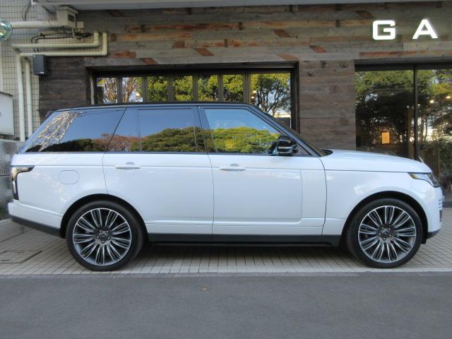 レンジローバー ヴォーグ 本革 パノラマSR ナビTV OP22AW 後期モデル ディーゼル 電動デプロイアブルサイドステップ ブラックコントラストルーフ ドライブパック MERIDIAN ピクセルLED 全正規ディーラー記付(4枚目)