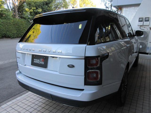 レンジローバー ヴォーグ 本革 パノラマSR ナビTV OP22AW 後期モデル ディーゼル 電動デプロイアブルサイドステップ ブラックコントラストルーフ ドライブパック MERIDIAN ピクセルLED 全正規ディーラー記付(8枚目)