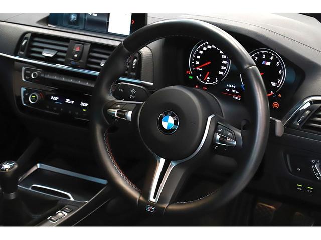 ベースグレード 6速MT 後期モデル タッチパネルiDriveナビ 黒革シート アダプティブLEDヘッドライト 純正19インチAW ワンオーナー(12枚目)
