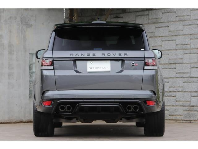 レンジローバースポーツ ＳＶＲ　インコントロールタッチプロ　コントラストブラックルーフ　ＯＰ２２インチＡＷ　カーボンファイバーエンジンカバー　ワンオーナー（8枚目）