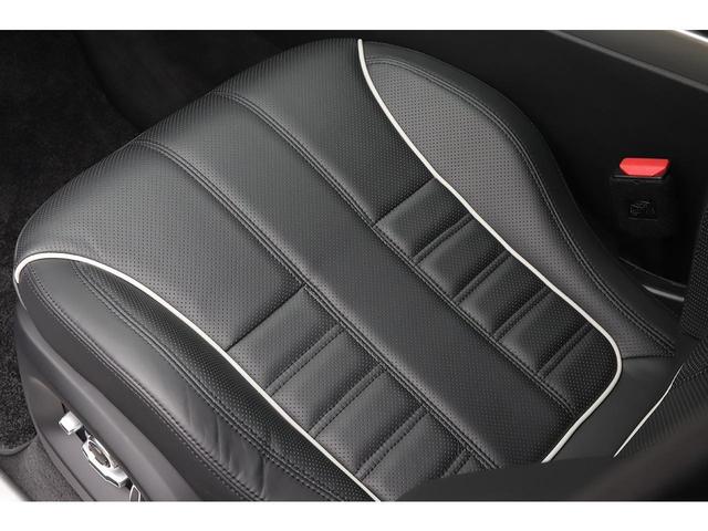 レンジローバースポーツ ＳＶＲ　インコントロールタッチプロ　コントラストブラックルーフ　ＯＰ２２インチＡＷ　カーボンファイバーエンジンカバー　ワンオーナー（49枚目）