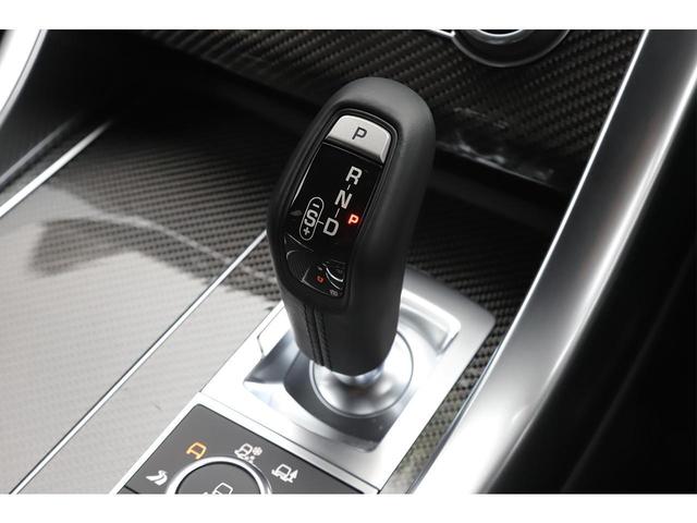 レンジローバースポーツ ＳＶＲ　インコントロールタッチプロ　コントラストブラックルーフ　ＯＰ２２インチＡＷ　カーボンファイバーエンジンカバー　ワンオーナー（62枚目）