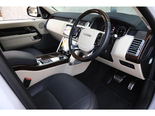 レンジローバー ヴォーグ　Ｐ４００ｅ　ＰＨＥＶ　ドライバーアシストパック　ピクセルＬＥＤ　パノラマサンルーフ　ＯＰ２１インチＡＷ　ＭＥＲＩＤＩＡＮサラウンド（10枚目）