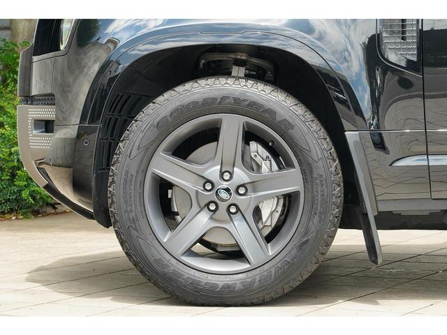 ディフェンダー １１０Ｘ－ダイナミックＳＥ　Ｄ３００　７人乗り　ファミリーパック　エアサス　ベージュ＆グレー内装　サイドステップ　ＭＥＲＩＤＩＡＮサウンド　ワンオーナー　新車保証付き（34枚目）