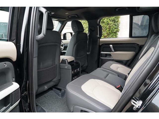 ディフェンダー １１０Ｘ－ダイナミックＳＥ　Ｄ３００　７人乗り　ファミリーパック　エアサス　ベージュ＆グレー内装　サイドステップ　ＭＥＲＩＤＩＡＮサウンド　ワンオーナー　新車保証付き（46枚目）