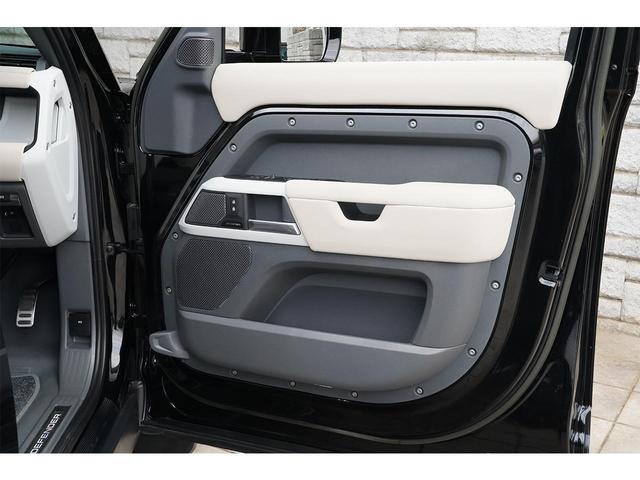 ディフェンダー １１０Ｘ－ダイナミックＳＥ　Ｄ３００　７人乗り　ファミリーパック　エアサス　ベージュ＆グレー内装　サイドステップ　ＭＥＲＩＤＩＡＮサウンド　ワンオーナー　新車保証付き（54枚目）