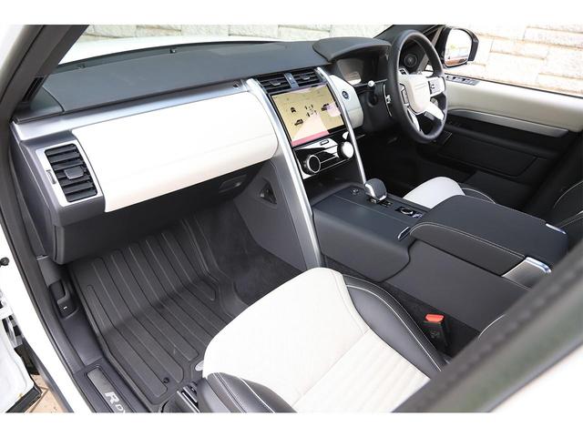 ディスカバリー Ｒ－ダイナミック　ＨＳＥ　Ｄ３００　パノラミックサンルーフ　アイボリー＆ブラックレザー　純正２２インチＡＷ　エアサス　ＭＥＲＩＤＩＡＮサラウンド　７人乗り　ワンオーナー　新車保証付き（28枚目）