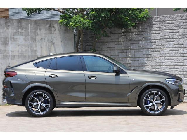 Ｘ６ ｘＤｒｉｖｅ　３５ｄ　Ｍスポーツ　ハイラインＰＫＧ　プラスＰＫＧ　新デザインインテリア　パノラマサンルーフ　クラフテッドクリスタルフィニッシュ　ｈａｒｍａｎ／ｋａｒｄｏｎ　新車保証付き（17枚目）