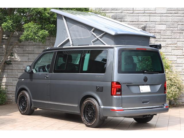カリフォルニア 　Ｔ６．１　オーシャン　４モーション　２０４ＰＳ　サイドオーニング　ＦＦヒーター　ＮＡＶＩＳ１７インチＡＷ　ウッド調フローリング　新車並行（24枚目）