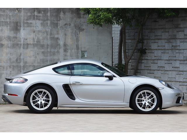 ７１８ケイマン ７１８ケイマン　ＰＤＫ　ＧＴシルバー　ボルドーレッド＆ブラックツートンレザーインテリア　エントリー＆ドライブ　２０２４年モデル　左ハンドル　ワンオーナー　新車保証付き（16枚目）
