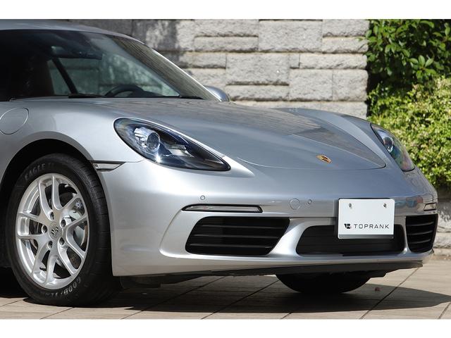 ７１８ケイマン ７１８ケイマン　ＰＤＫ　ＧＴシルバー　ボルドーレッド＆ブラックツートンレザーインテリア　エントリー＆ドライブ　２０２４年モデル　左ハンドル　ワンオーナー　新車保証付き（25枚目）