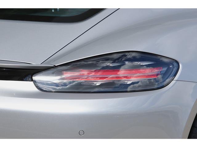 ７１８ケイマン ７１８ケイマン　ＰＤＫ　ＧＴシルバー　ボルドーレッド＆ブラックツートンレザーインテリア　エントリー＆ドライブ　２０２４年モデル　左ハンドル　ワンオーナー　新車保証付き（31枚目）