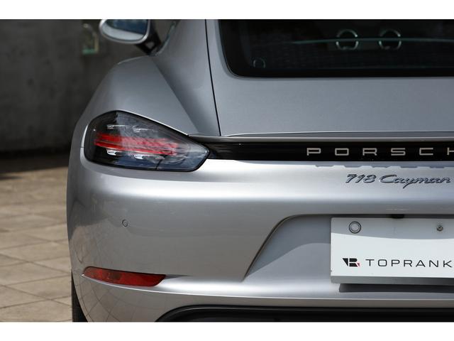 ７１８ケイマン ７１８ケイマン　ＰＤＫ　ＧＴシルバー　ボルドーレッド＆ブラックツートンレザーインテリア　エントリー＆ドライブ　２０２４年モデル　左ハンドル　ワンオーナー　新車保証付き（32枚目）