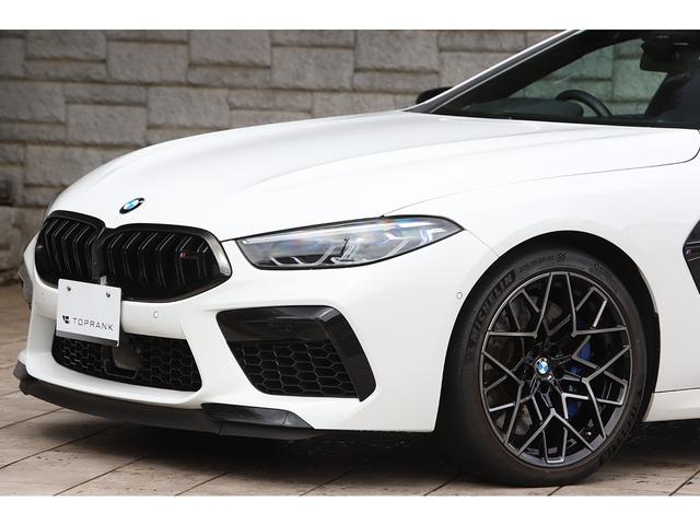 Ｍ８ Ｍ８グランクーペ　コンペティション　黒革　フルレザーメリノ　純正２０インチＡＷ　カーボンファイバールーフ　Ｂｏｗｅｒｓ＆Ｗｉｌｋｉｎｓダイヤモンドサラウンド（27枚目）