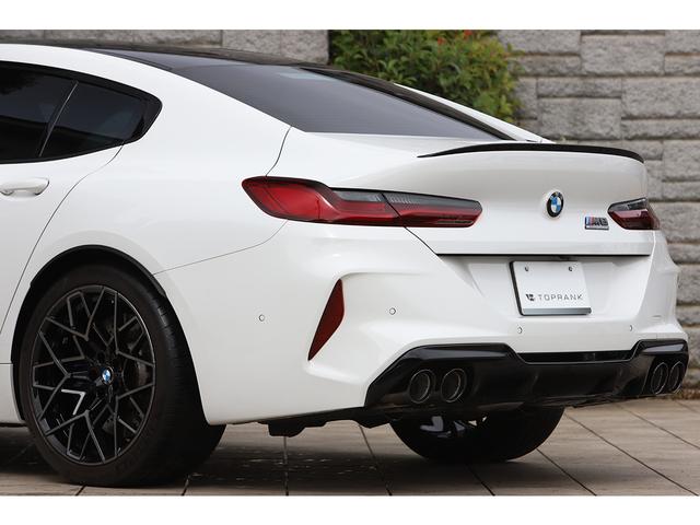 Ｍ８ Ｍ８グランクーペ　コンペティション　黒革　フルレザーメリノ　純正２０インチＡＷ　カーボンファイバールーフ　Ｂｏｗｅｒｓ＆Ｗｉｌｋｉｎｓダイヤモンドサラウンド（30枚目）