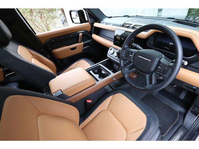 ディフェンダー １１０Ｘ－ダイナミックＨＳＥ　Ｄ３００　ディーゼル　７人乗り　ブラックパック　エアサス　ファミリーパック　サイドステップ　ＭＥＲＩＤＩＡＮサウンド　ワンオーナー　新車保証付き（39枚目）